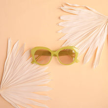 Load image into Gallery viewer, Donna Sunglasses - Mojito
