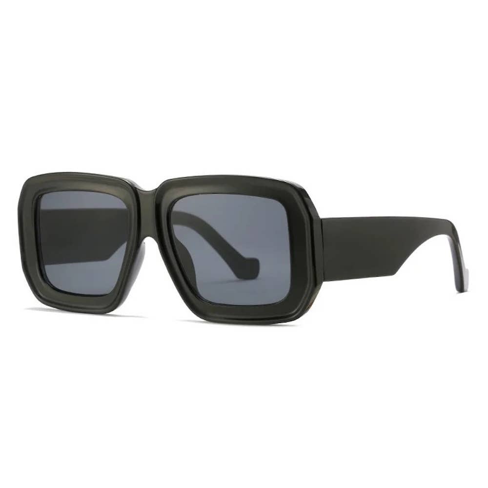 Nicolette Retro Sunglasses: Black