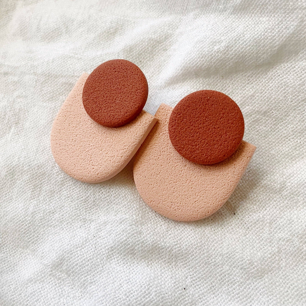 Etta Clay Earrings: Peach/Rust