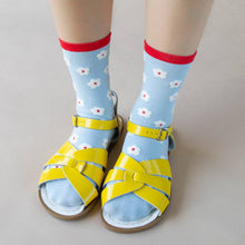 Load image into Gallery viewer, Pastel Floral Socks: Sky
