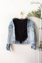 Load image into Gallery viewer, Basic Black Tee
