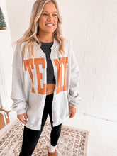 Load image into Gallery viewer, TENN Cardigan: Plus
