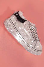 Load image into Gallery viewer, Sneaker Hair Claw

