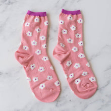 Load image into Gallery viewer, Pastel Floral Socks: Coral
